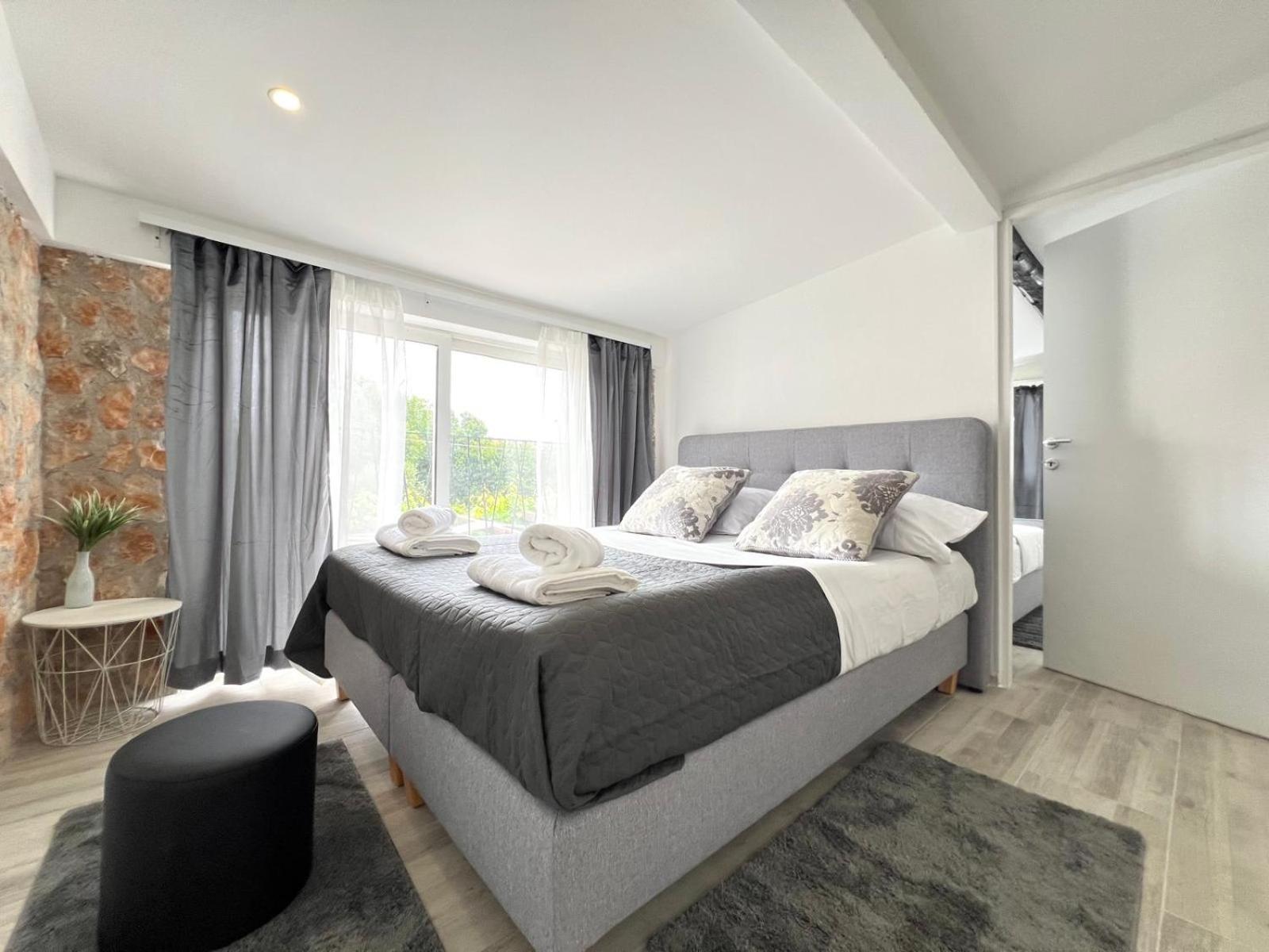 Azzurro Mare Apartment พูลา ภายนอก รูปภาพ