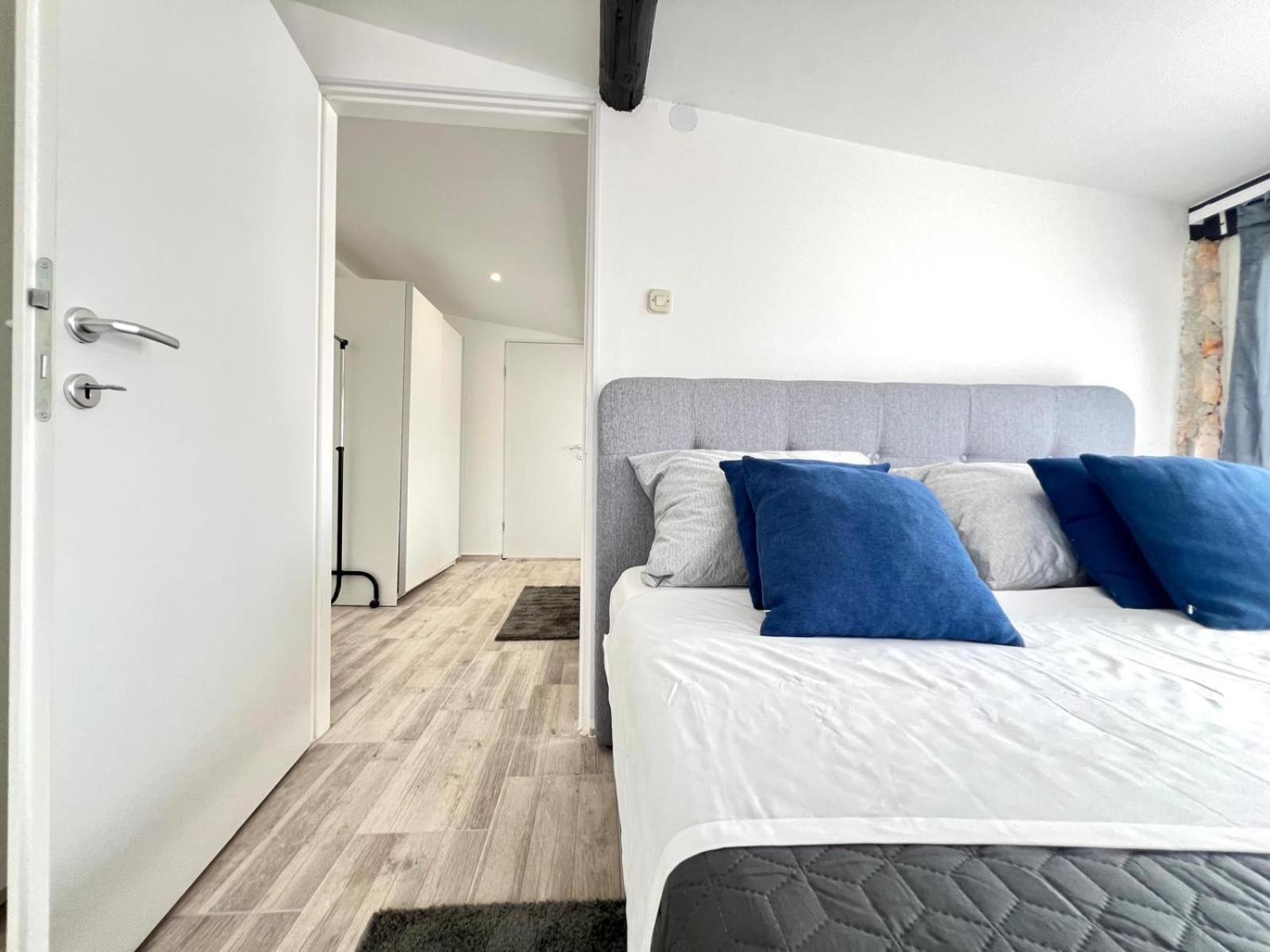 Azzurro Mare Apartment พูลา ภายนอก รูปภาพ