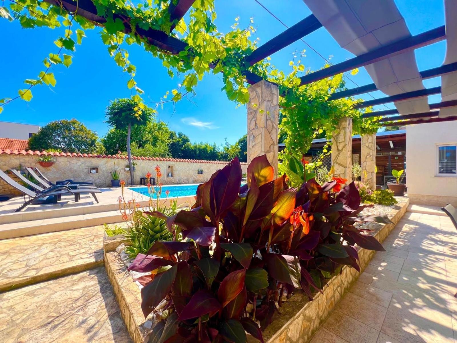 Azzurro Mare Apartment พูลา ภายนอก รูปภาพ